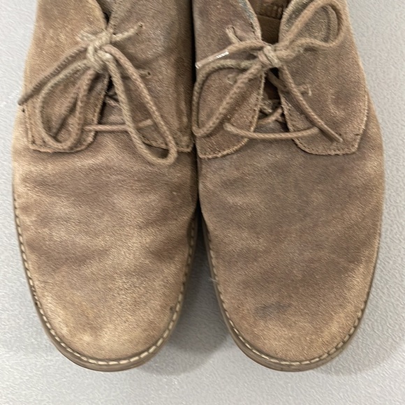 Timberland Suede Finish Oxford. Size 9.5. - Picture 9 of 16